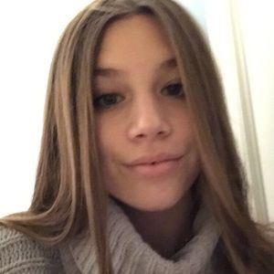 Meet your Posher, Caroline